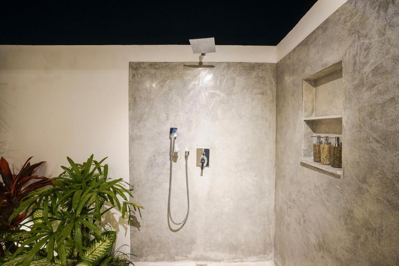 Villa Pima, Sumptuous 2br Private Surrounded By Rice Fields In A Quiet Area Canggu