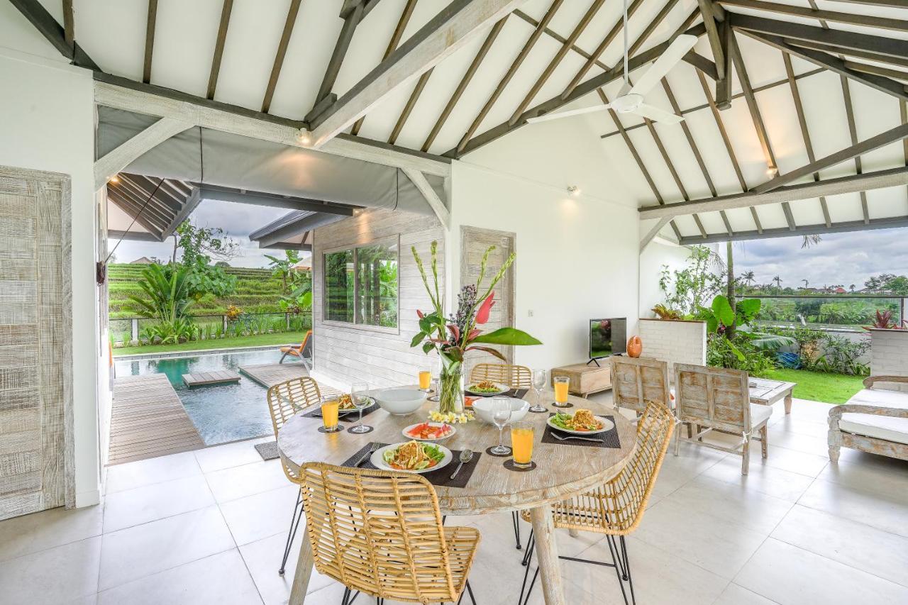 Pima, Sumptuous 2br Private Surrounded By Rice Fields In A Quiet Area Villa Canggu