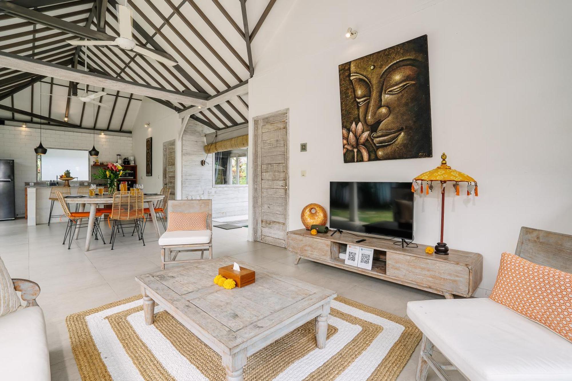Pima, Sumptuous 2br Private Surrounded By Rice Fields In A Quiet Area Villa Canggu